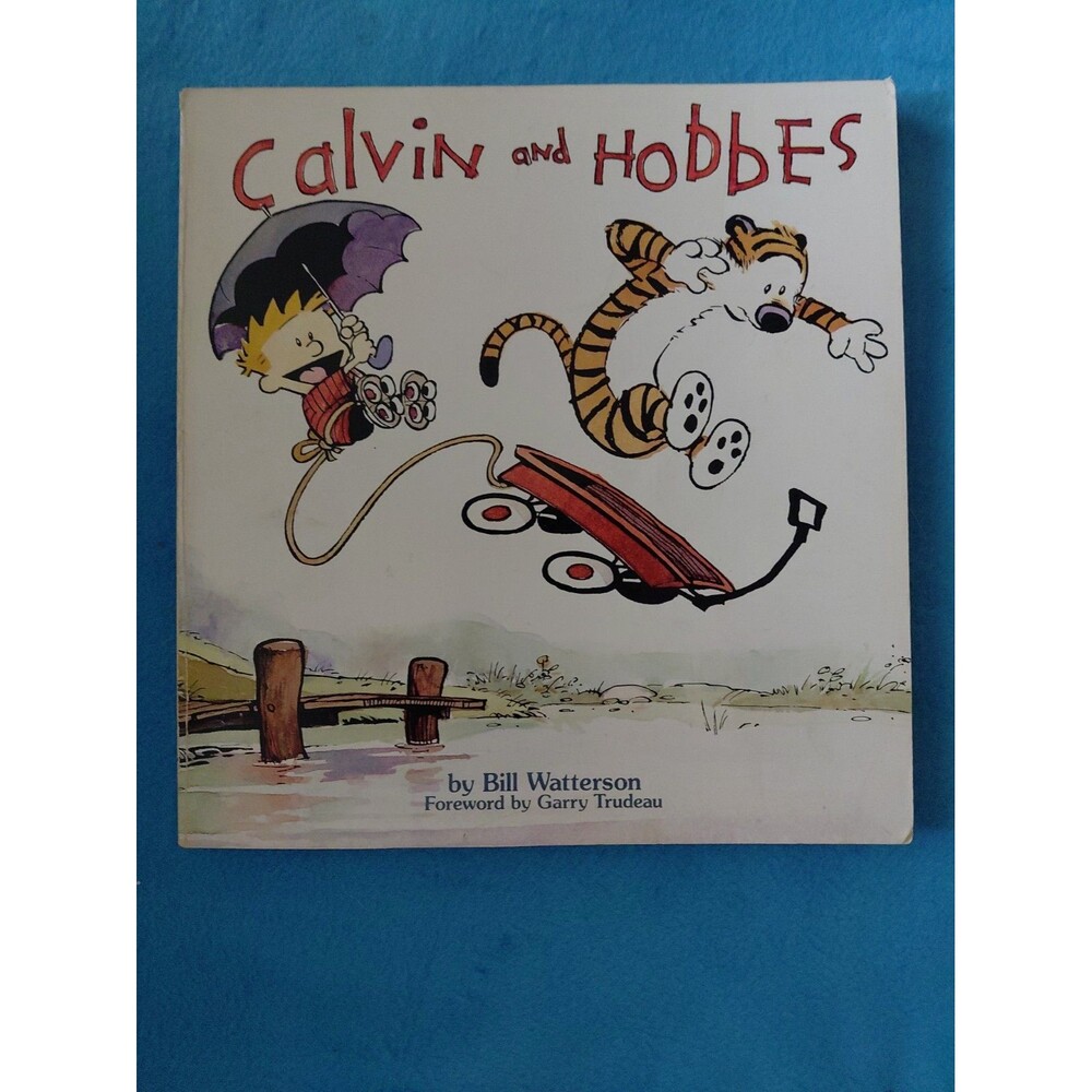 Calvin and Hobbes - Paperback, by Bill Watterson - Good